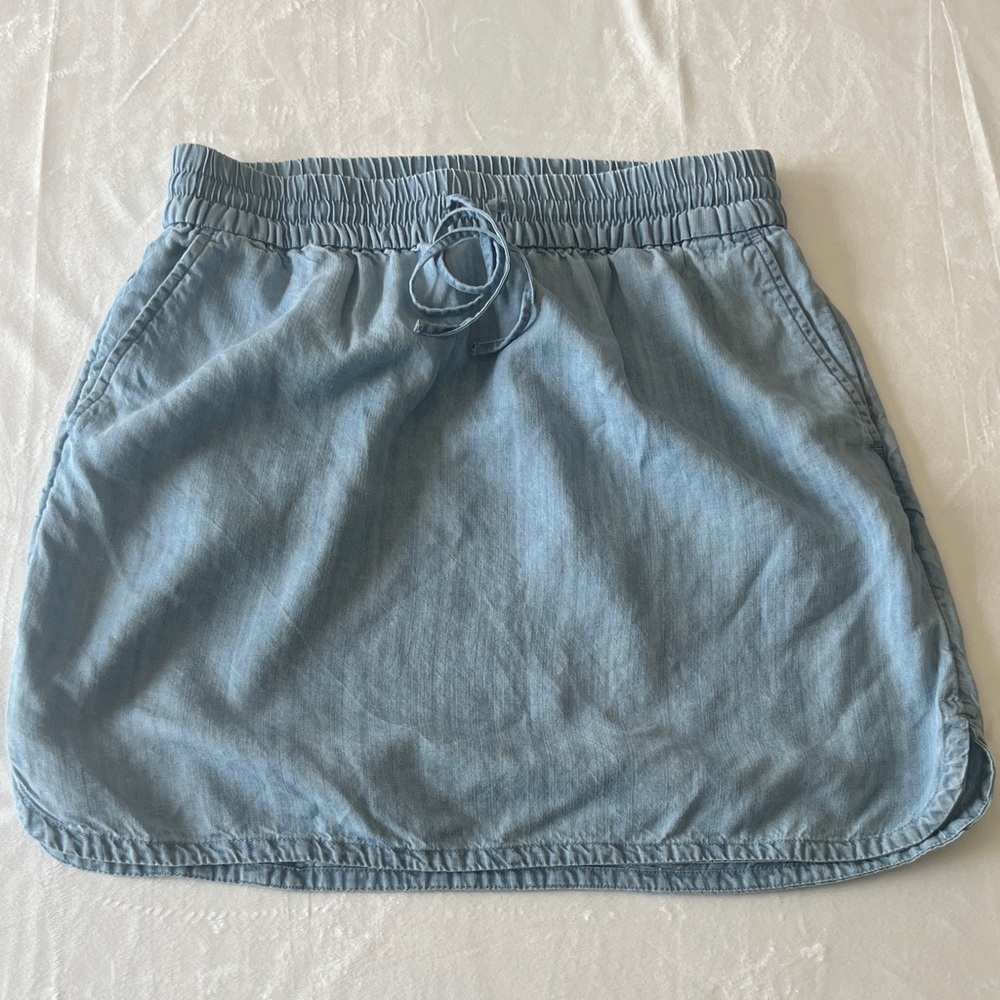 LOFT chambray skirt MP